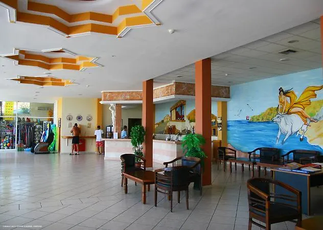 Aqua Sun Village Hotel 3*